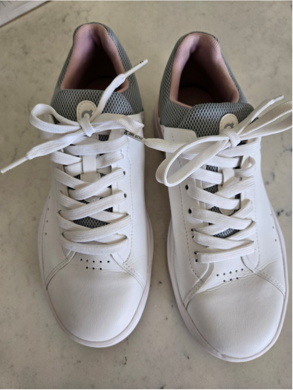 On The Roger Advantage White Rose Sneakers Women's US 8 EU 39 Style 48.99454 - Picture 2 of 8